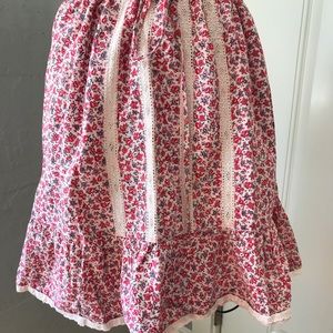 Floral print skirt